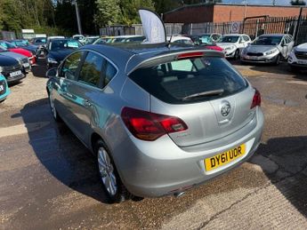 VAUXHALL ASTRA 2.0 CDTi Elite Hatchback 5dr Diesel Auto Euro 5 (165 ps)