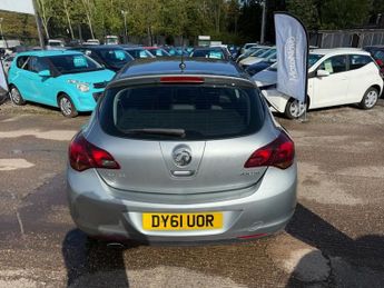 VAUXHALL ASTRA 2.0 CDTi Elite Hatchback 5dr Diesel Auto Euro 5 (165 ps)