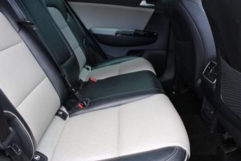 KIA SPORTAGE 1.6 T-GDi GT-Line S SUV 5dr Petrol DCT AWD Euro 6 (174 bhp)