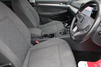 VOLKSWAGEN GOLF 2.0 TDI Life Hatchback 5dr Diesel Manual Euro 6 (s/s) (115 ps)