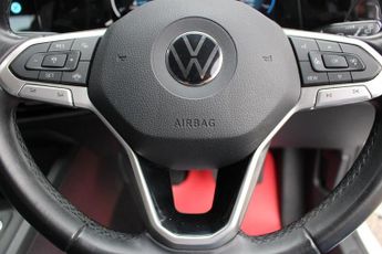VOLKSWAGEN GOLF 2.0 TDI Life Hatchback 5dr Diesel Manual Euro 6 (s/s) (115 ps)