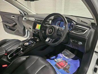 MG MG5 61.1kWh Exclusive Long Range Estate 5dr Electric Auto (156 ps)