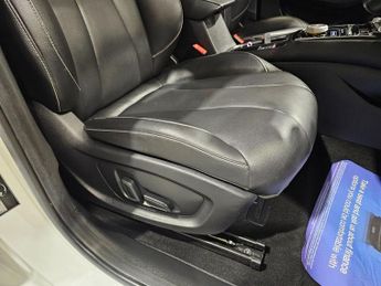 MG MG5 61.1kWh Exclusive Long Range Estate 5dr Electric Auto (156 ps)
