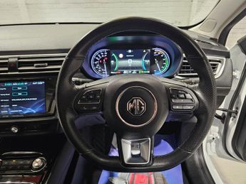 MG MG5 61.1kWh Exclusive Long Range Estate 5dr Electric Auto (156 ps)