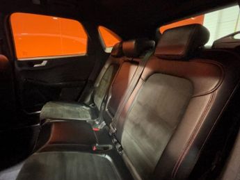 FORD KUGA 2.5h Duratec Black Package Edition SUV 5dr Petrol Hybrid CVT Eur