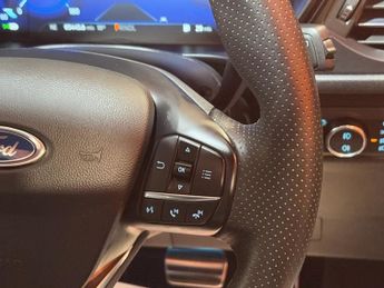 FORD KUGA 2.5h Duratec Black Package Edition SUV 5dr Petrol Hybrid CVT Eur