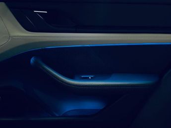 PORSCHE TAYCAN Performance 79.2kWh Sport Turismo 5dr Electric Auto RWD (11kW Ch