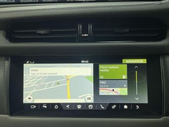 JAGUAR XF 2.0i Portfolio GPF Sportbrake 5dr Petrol Auto Euro 6 (s/s) (250 