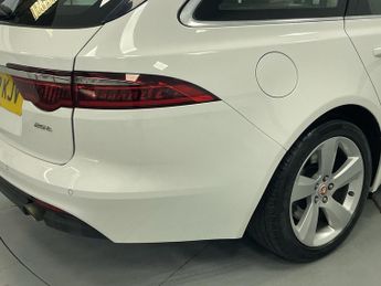 JAGUAR XF 2.0i Portfolio GPF Sportbrake 5dr Petrol Auto Euro 6 (s/s) (250 