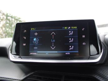 PEUGEOT E-2008 50kWh Active Premium SUV 5dr Electric Auto (136 ps)