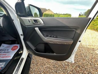 FORD RANGER 2.0 EcoBlue Limited Pickup Double Cab 4dr Diesel Auto 4WD Euro 6