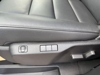PEUGEOT E- Traveller 75kWh Allure Long MPV 5dr Electric Auto LWB (8 Seat, 7.4kW Charg