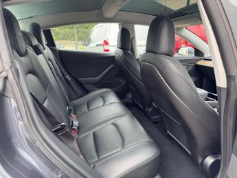 TESLA Model 3 (Dual Motor) Performance Saloon 4dr Electric Auto 4WDE (Performa