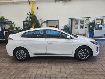 HYUNDAI IONIQ 38.3kWh Premium Hatchback 5dr Electric Auto (136 ps)