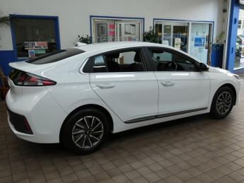 HYUNDAI IONIQ 38.3kWh Premium Hatchback 5dr Electric Auto (136 ps)