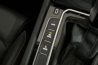 VOLKSWAGEN PASSAT 1.4 TSI 13kWh GTE Saloon 4dr Petrol Plug-in Hybrid DSG Euro 6 (s