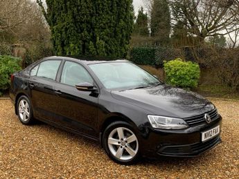 Volkswagen Jetta 1.6 SE TDI BLUEMOTION TECHNOLOGY 4d 104 BHP