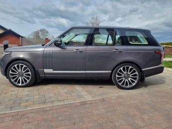LAND ROVER RANGE ROVER 4.4 SDV8 AUTOBIOGRAPHY 5d 339 BHP