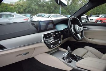 BMW 5 SERIES 2.0 520i GPF M Sport Saloon 4dr Petrol Auto Euro 6 (s/s) (184 ps