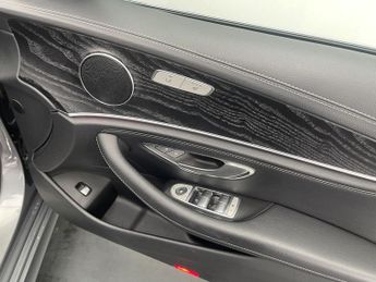 MERCEDES-BENZ E-CLASS 3.0 E350d V6 AMG Line Saloon 4dr Diesel G-Tronic+ Euro 6 (s/s) (