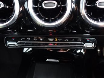 MERCEDES-BENZ CLA 1.3 CLA180 AMG Line Coupe 4dr Petrol 7G-DCT Euro 6 (s/s) (136 ps