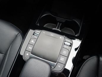 MERCEDES-BENZ CLA 1.3 CLA180 AMG Line Coupe 4dr Petrol 7G-DCT Euro 6 (s/s) (136 ps