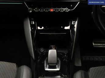 PEUGEOT E-2008 50kWh GT SUV 5dr Electric Auto (136 ps)