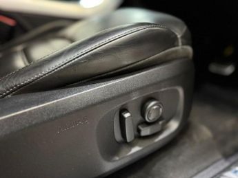 LAND ROVER RANGE ROVER EVOQUE 2.0 TD4 HSE Dynamic SUV 5dr Diesel Auto 4WD Euro 6 (s/s) (180 ps