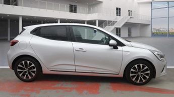 RENAULT CLIO 1.0 TCe Iconic Hatchback 5dr Petrol CVT A7 Euro 6 (s/s) (100 ps)