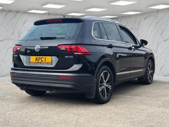 VOLKSWAGEN TIGUAN 2.0 TDI BlueMotion Tech SE Navigation SUV 5dr Diesel Manual Euro