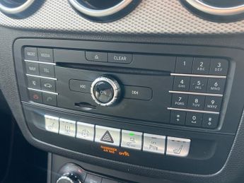 MERCEDES-BENZ B-CLASS Electric Art MPV 5dr Electric Auto (179 ps)