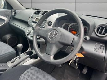 TOYOTA RAV4 2.0 XT3 SUV 5dr Petrol Automatic 4WD (212 g/km, 150 bhp)