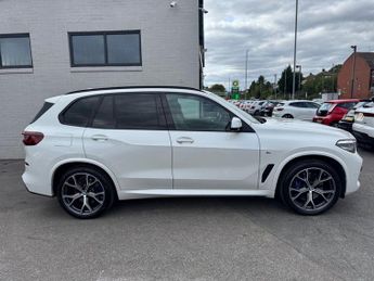 BMW X5 3.0 XDRIVE45E M SPORT 5d 389 BHP