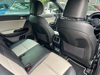 KIA SPORTAGE 1.6 T-GDi GT-Line SUV 5dr Petrol DCT AWD Euro 6 (174 bhp)