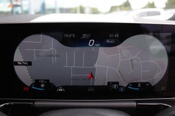 MERCEDES-BENZ B-CLASS 1.3 B180 AMG Line (Premium Plus) MPV 5dr Petrol 7G-DCT Euro 6 (s