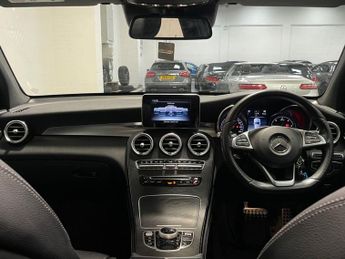 MERCEDES-BENZ GLC 2.1 GLC250d AMG Line (Premium) SUV 5dr Diesel G-Tronic 4MATIC Eu