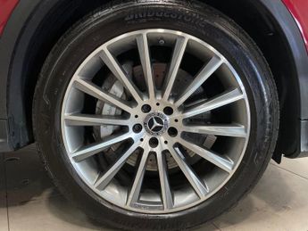 MERCEDES-BENZ GLC 2.1 GLC220d AMG Line (Premium) SUV 5dr Diesel G-Tronic+ 4MATIC E