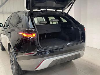 LAND ROVER RANGE ROVER VELAR 2.0 D240 R-Dynamic SE SUV 5dr Diesel Auto 4WD Euro 6 (s/s) (240 