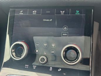 LAND ROVER RANGE ROVER VELAR 2.0 P250 R-Dynamic SE SUV 5dr Petrol Auto 4WD Euro 6 (s/s) (250 