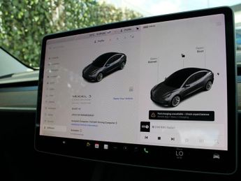 TESLA Model 3 (Dual Motor) Long Range Saloon 4dr Electric Auto 4WDE (346 ps)