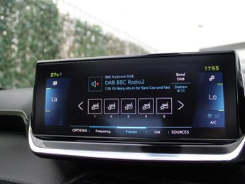 PEUGEOT E-2008 50kWh GT Line SUV 5dr Electric Auto (136 ps)