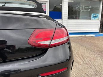 MERCEDES-BENZ C-CLASS 2.0 C200 AMG Line (Premium Plus) Cabriolet 2dr Petrol G-Tronic+ 
