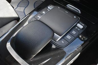 MERCEDES-BENZ A-CLASS 2.0 A200d AMG Line (Premium 2) Hatchback 5dr Diesel 8G-DCT Euro 