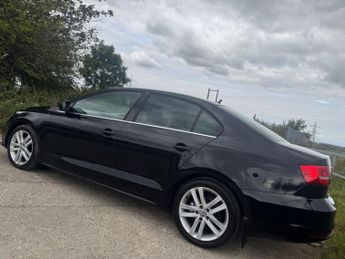 VOLKSWAGEN JETTA 2.0 TDI BlueMotion Tech GT Saloon 4dr Diesel DSG Euro 6 (s/s) (1