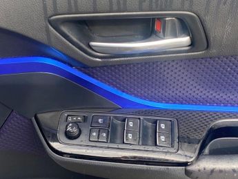 TOYOTA C-HR 1.2 VVT-i Dynamic SUV 5dr Petrol Manual Euro 6 (s/s) (115 ps)