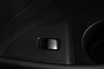 MERCEDES-BENZ E CLASS 2.0 E220d AMG Line (Premium) G-Tronic+ Euro 6 (s/s) 4dr