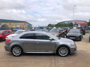 SUZUKI KIZASHI 2.4 16V Sport Saloon 4dr Petrol CVT 4WD Euro 5 (178 ps)
