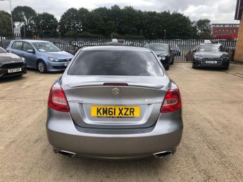 SUZUKI KIZASHI 2.4 16V Sport Saloon 4dr Petrol CVT 4WD Euro 5 (178 ps)