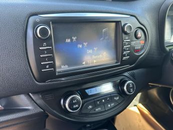 TOYOTA YARIS 1.5 VVT-h Excel Hatchback 5dr Petrol Hybrid E-CVT Euro 6 (s/s) (