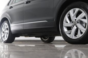 VOLKSWAGEN TIGUAN 1.5 TSI Life SUV 5dr Petrol DSG Euro 6 (s/s) (150 ps)